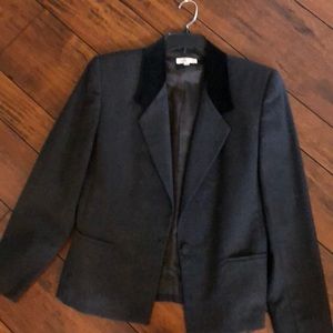 Talbots vintage jacket with black velvet collar